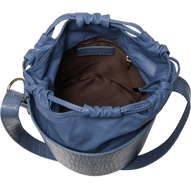 Women's Made In Italy Leather Blue Crocco Bucket Shoulder Bag