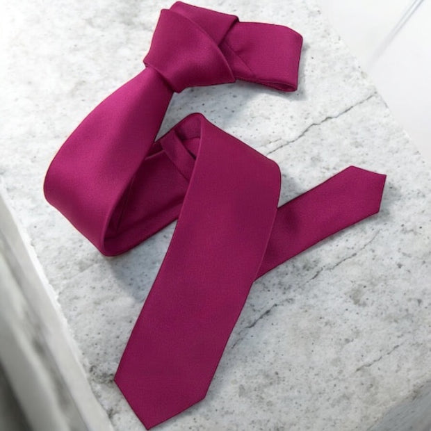 Dmitry Men's Fuchsia Italian Silk Solid Skinny Tie & Pocket Square