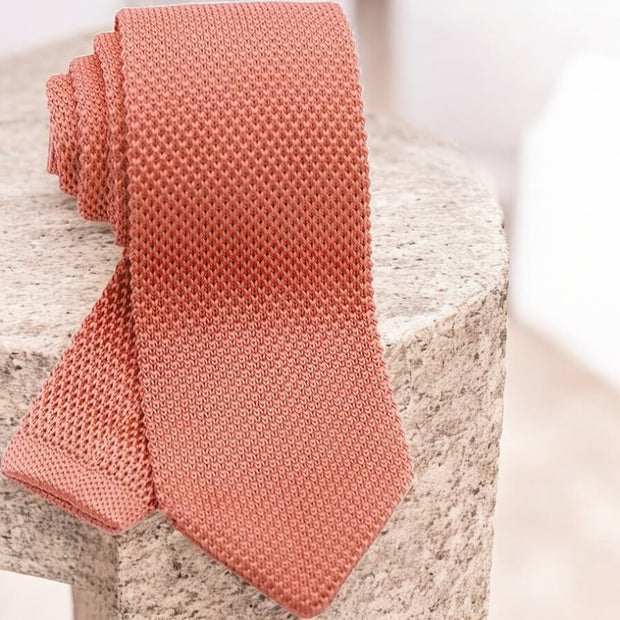 DMITRY Men's Made in Italy Knitted Silk Coral Tie