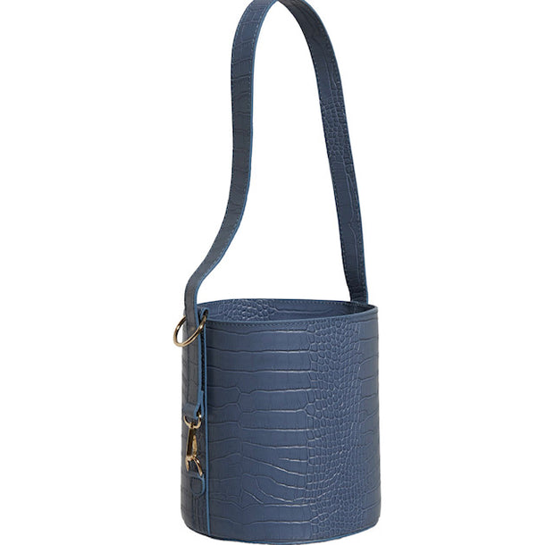 Women's Made In Italy Leather Blue Crocco Bucket Shoulder Bag